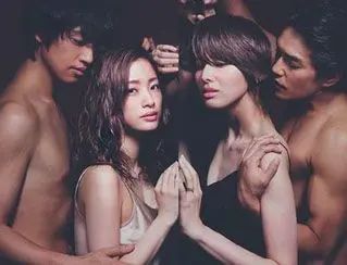 《进球如麻、奋力拼搏的女孩》：这支球队踢出热血，简直比阿森纳还猛！